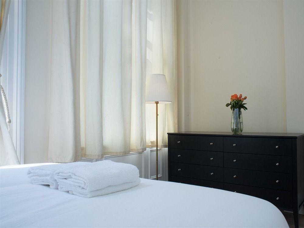 Luxton Apartments - Knightsbridge Лондон Екстер'єр фото